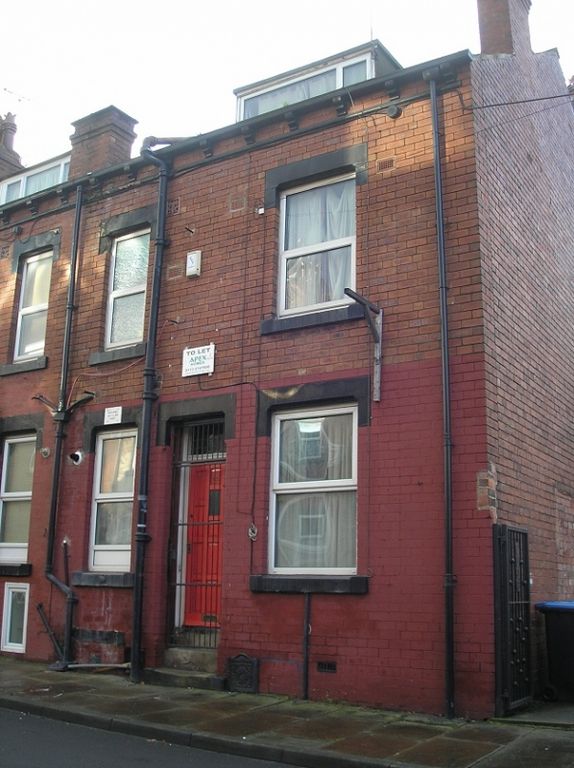 Property photo 1 of 6