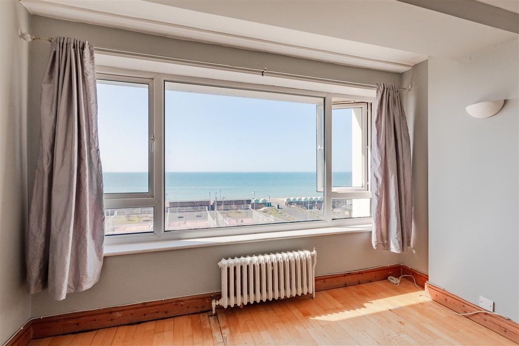 Property photo 3 of 9 View