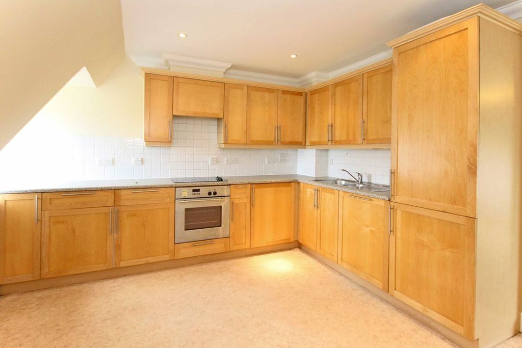 Property photo 3 of 4
