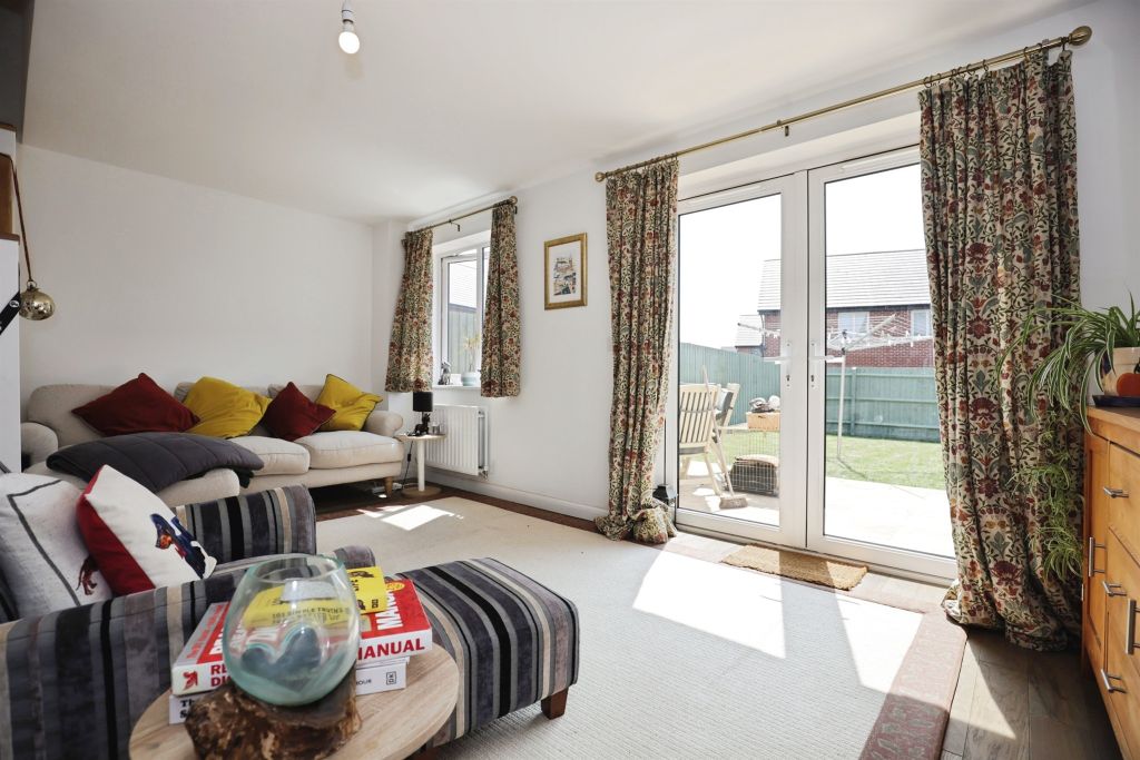 Property photo 2 of 17