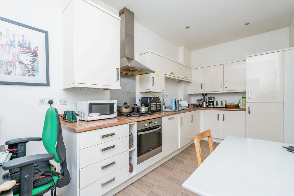 Property photo 3 of 17 Photography