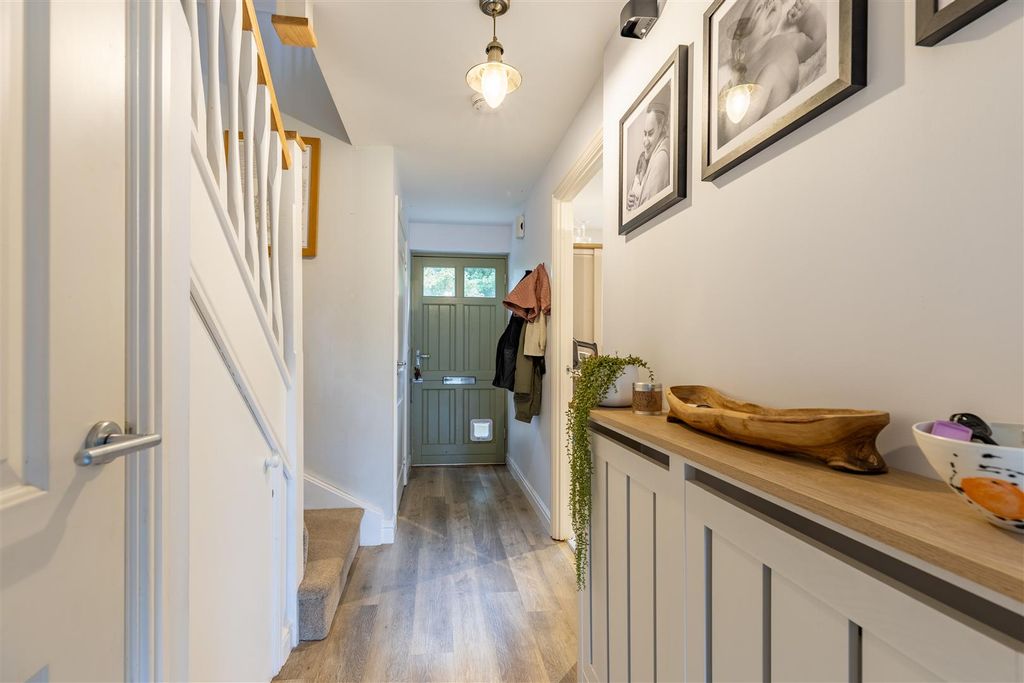 Property photo 3 of 28 17 Trotman Walk (13).Jpg