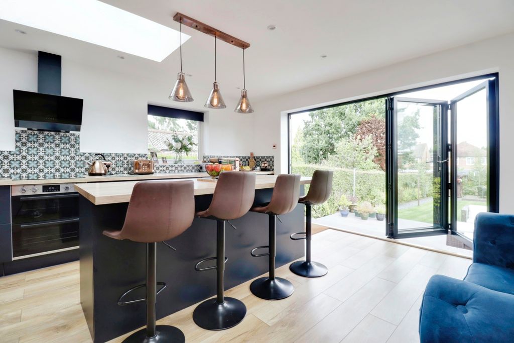 Property photo 2 of 15 Kitchen/Family Room