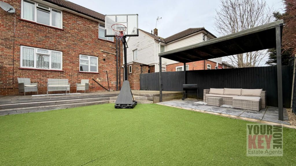 Property photo 3 of 18