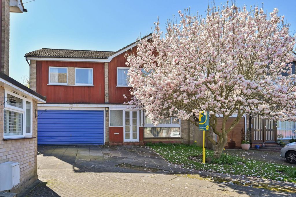 Property photo 1 of 21