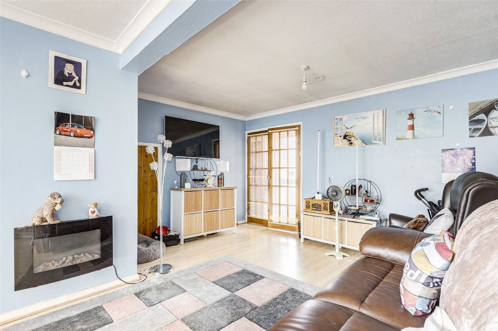 Property photo 3 of 17 Picture No. 13