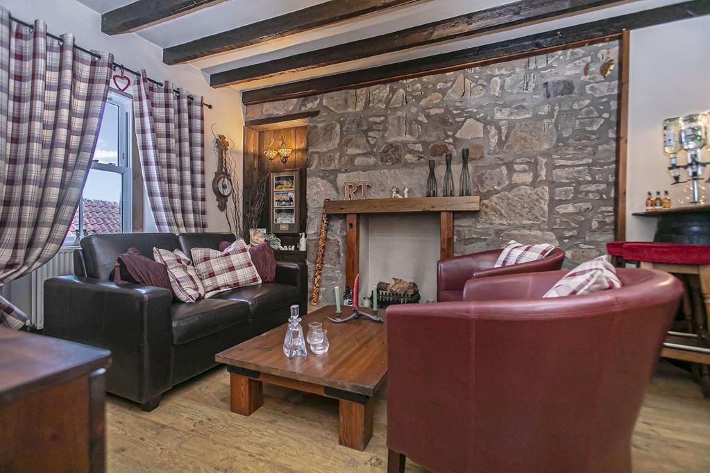 Property photo 3 of 32 Cup1450Pem Sitting Room.Jpg