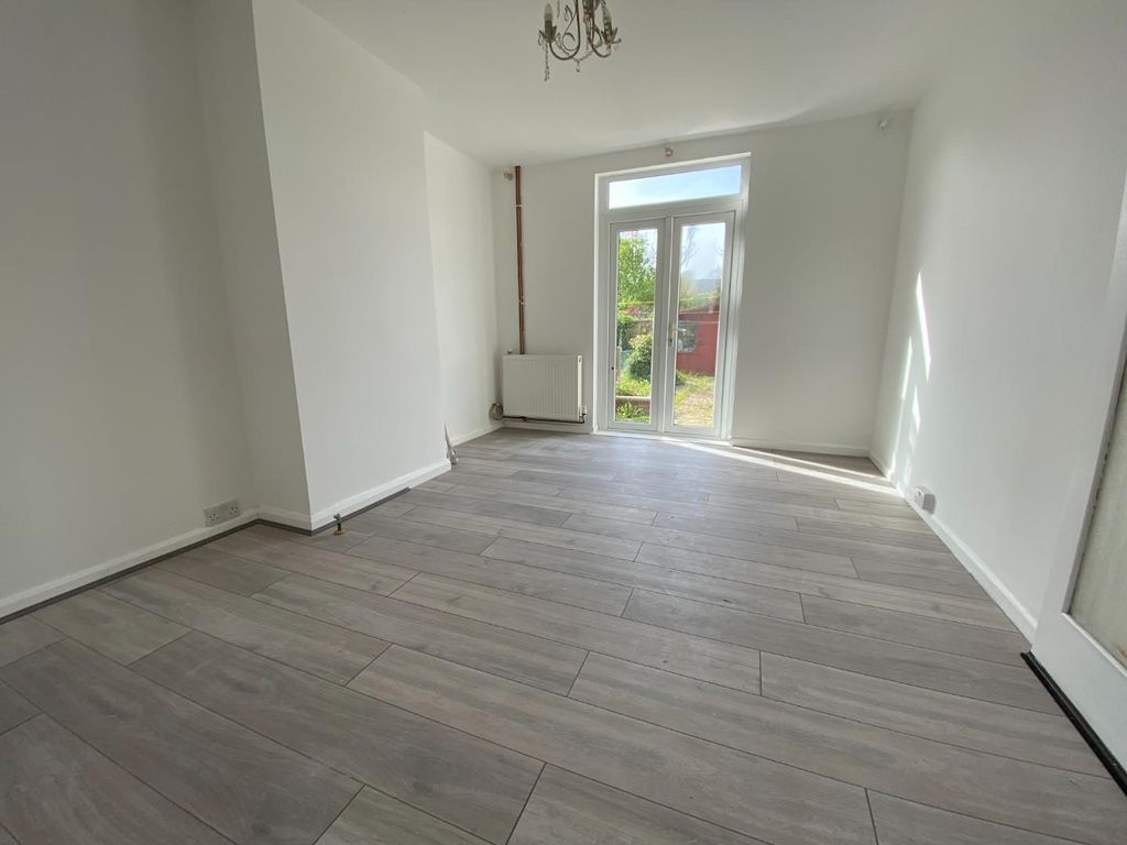 Property photo 2 of 10 Img_0016.Jpeg