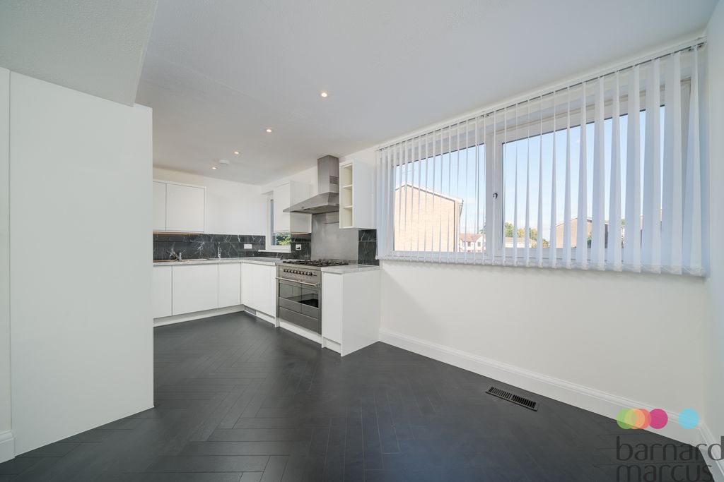 Property photo 1 of 15 Kitchen