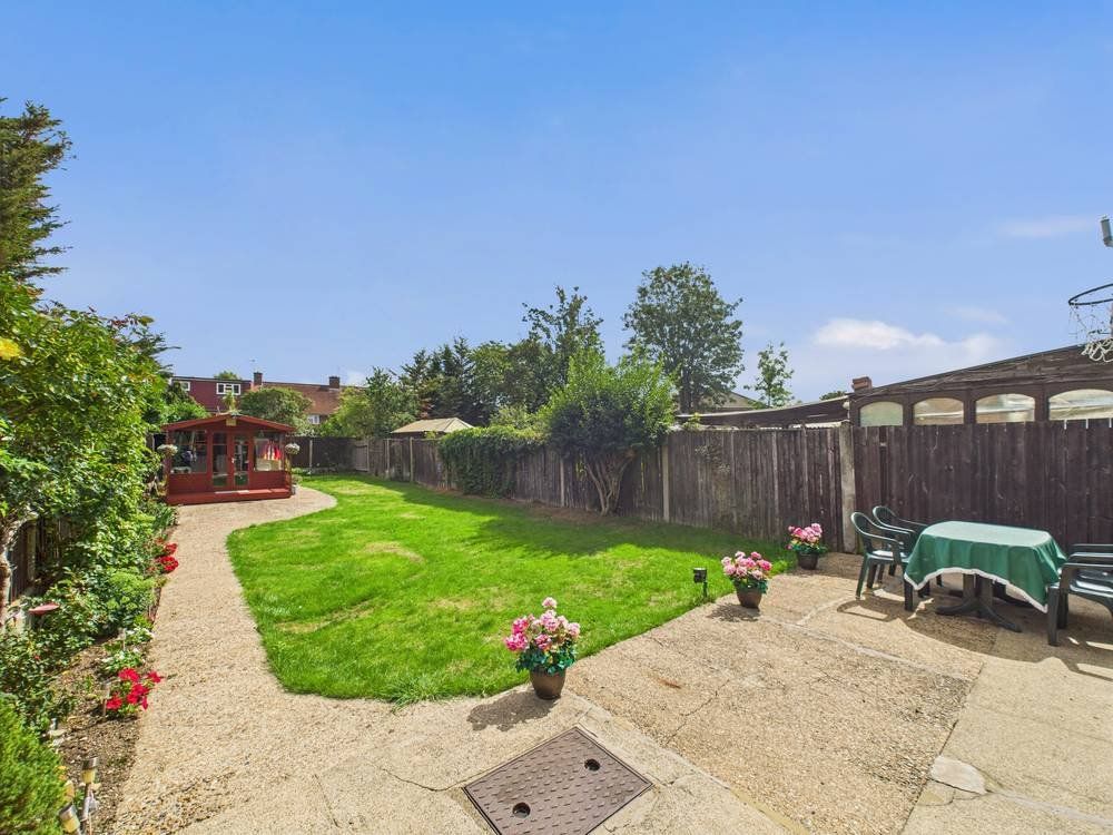 Property photo 3 of 17 Picture No. 11