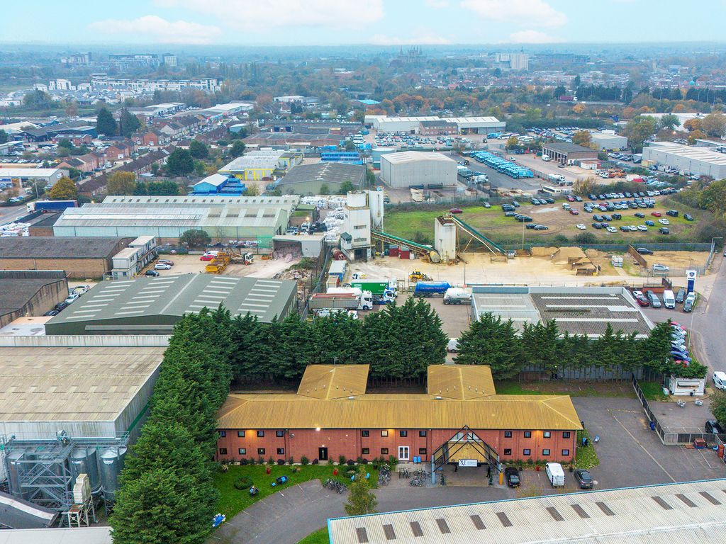 Property photo 2 of 5