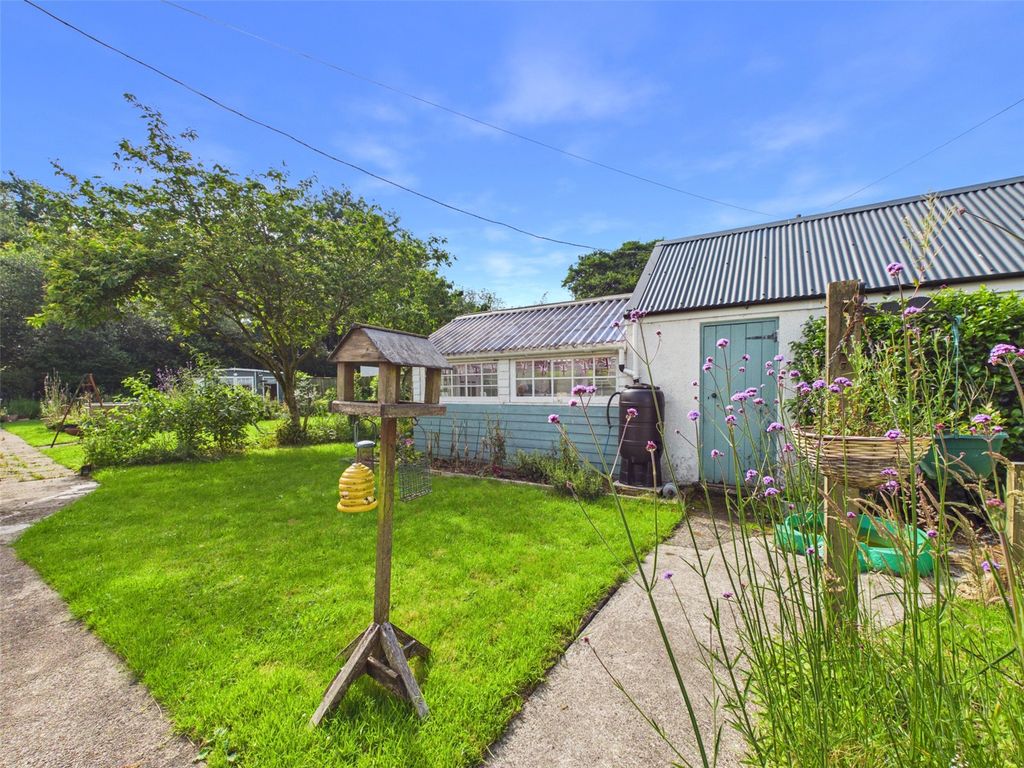 Property photo 2 of 29 Picture No. 58