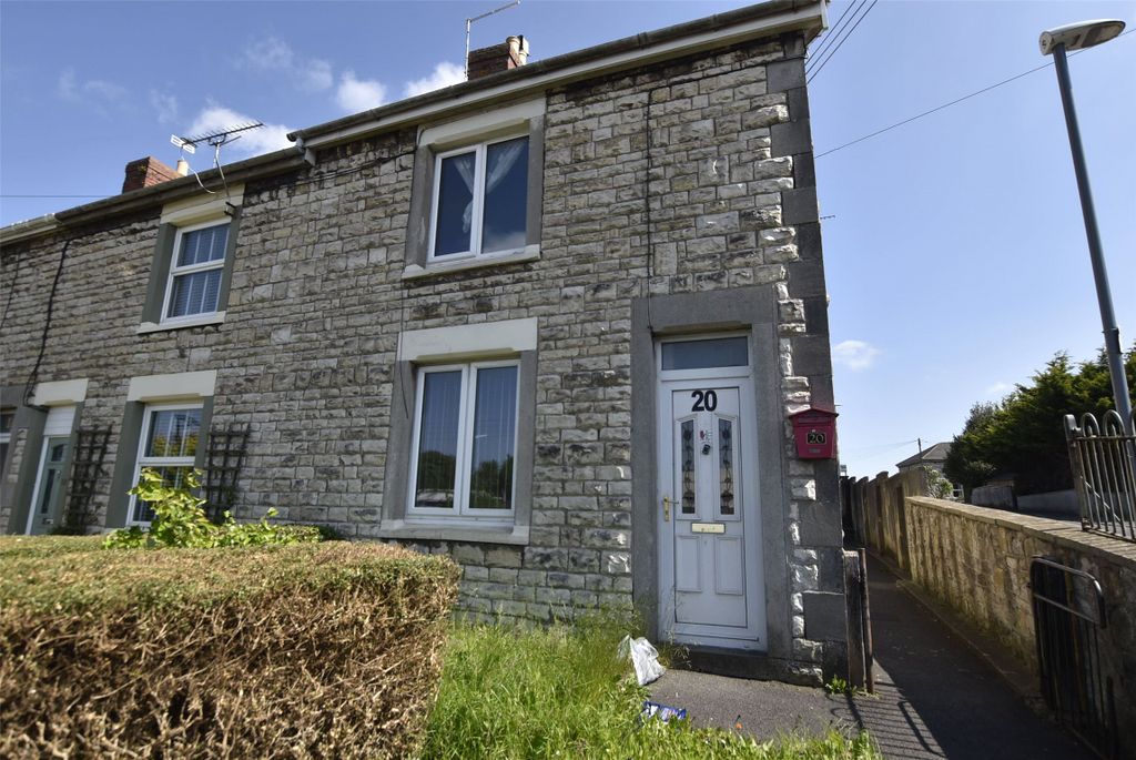 Property photo 1 of 17 External