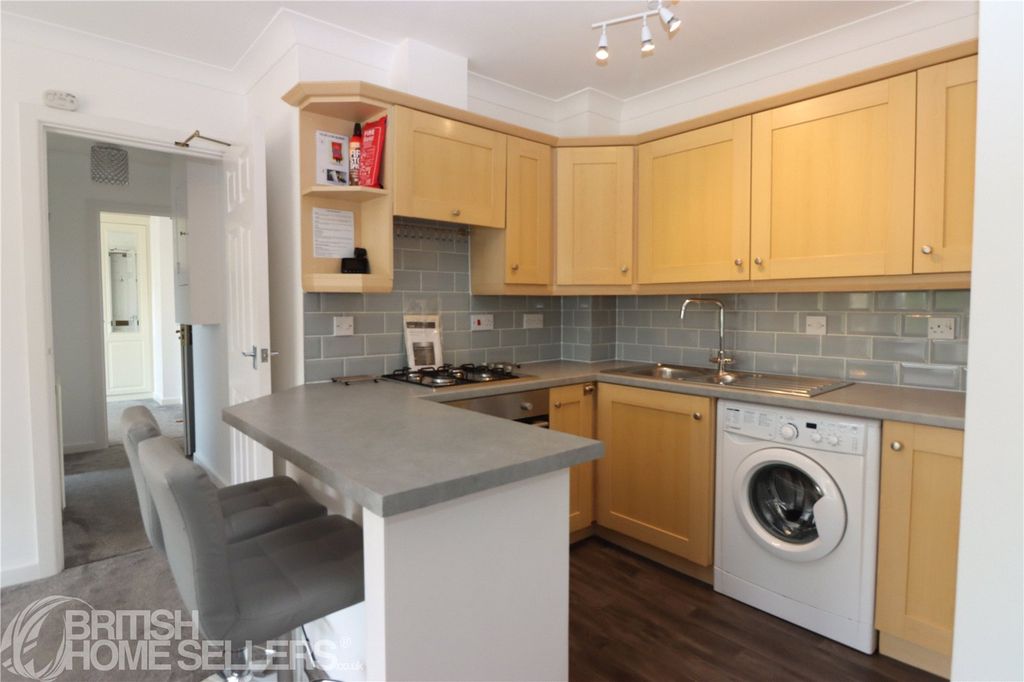 Property photo 2 of 8 Picture No. 05