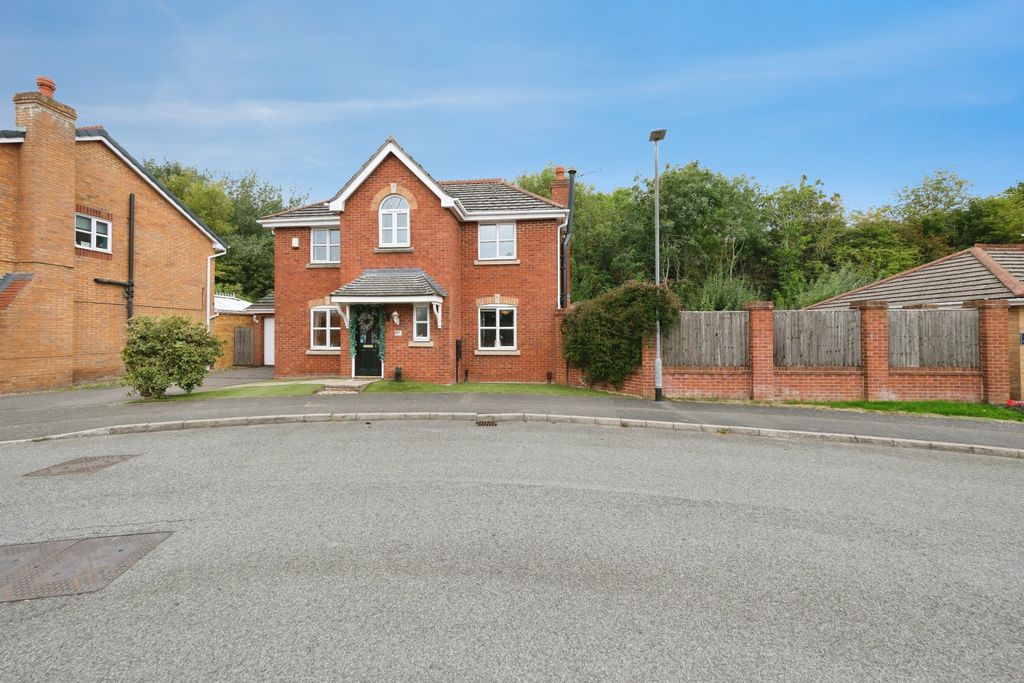 Property photo 1 of 38 Img_8575