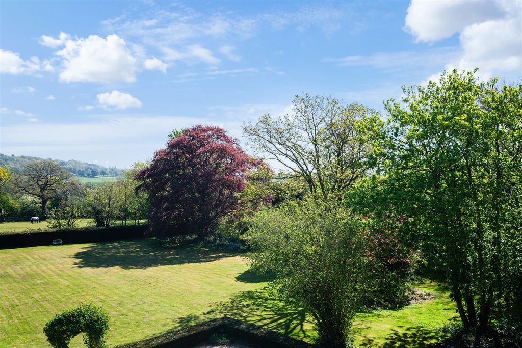 Additional image 25 of 2 bed flat for saleFlanchford Road, Reigate RH2