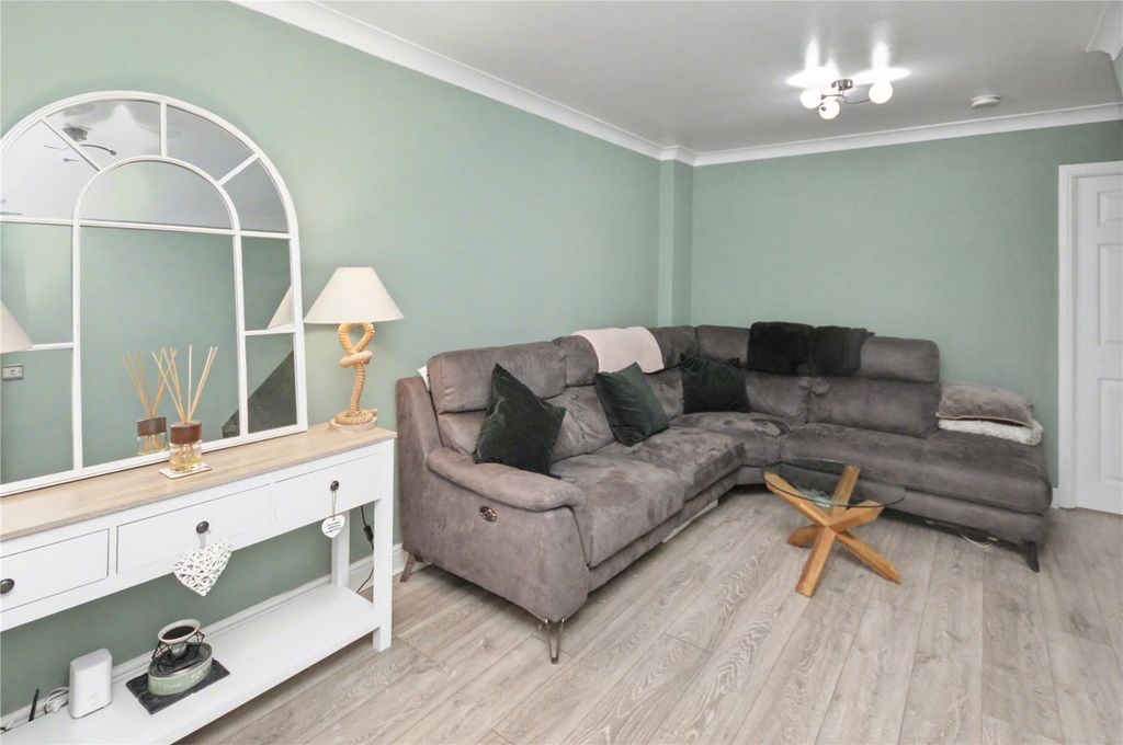 Property photo 2 of 14 Picture 2