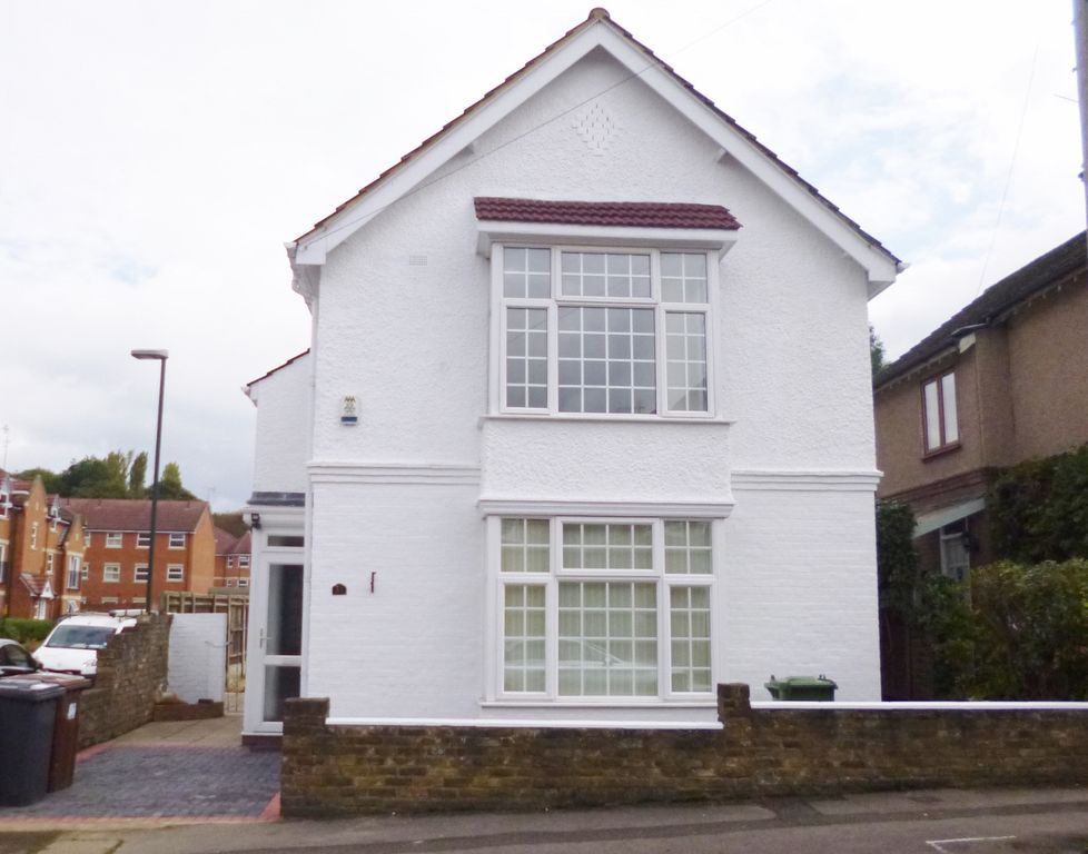 Property photo 1 of 8