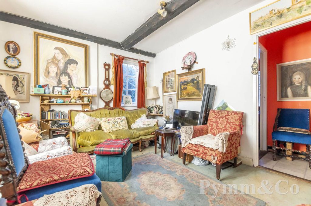 Property photo 2 of 17