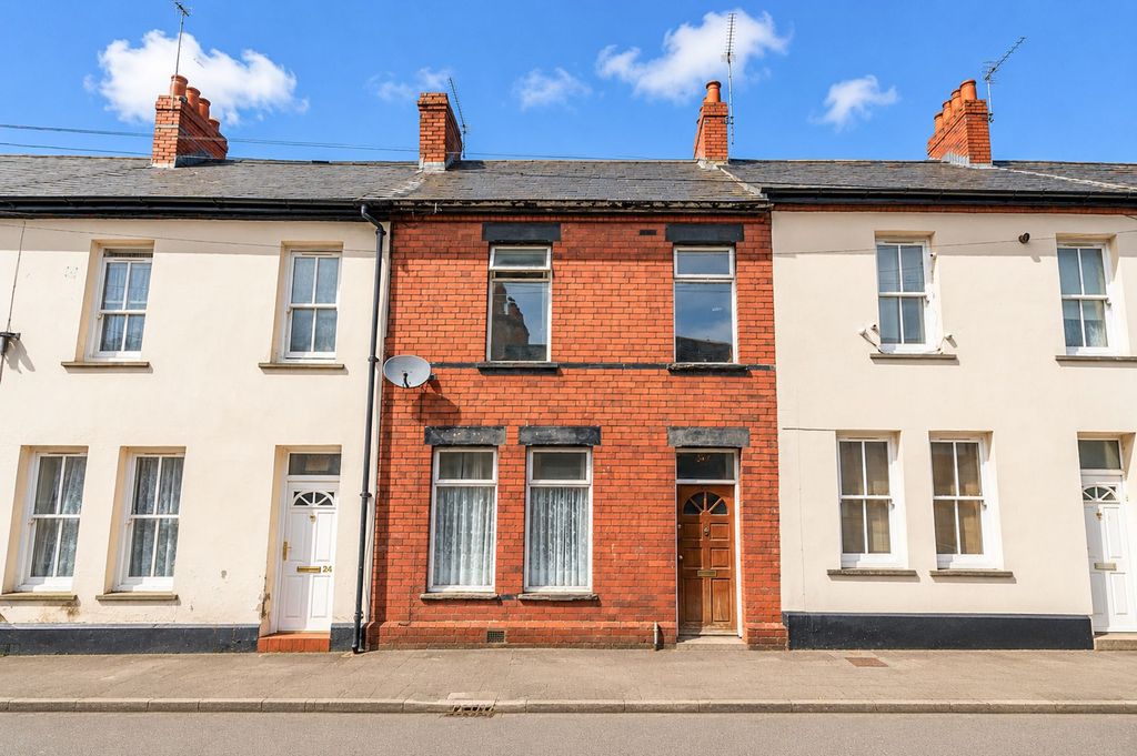 Property photo 1 of 11