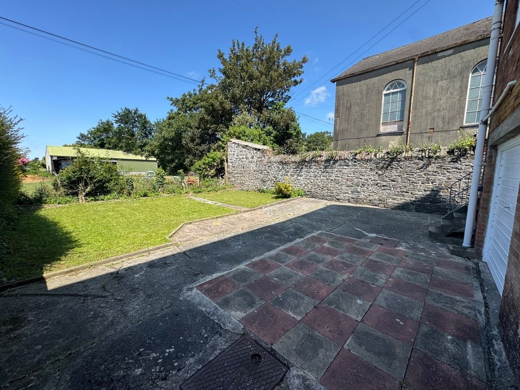 Property photo 3 of 36
