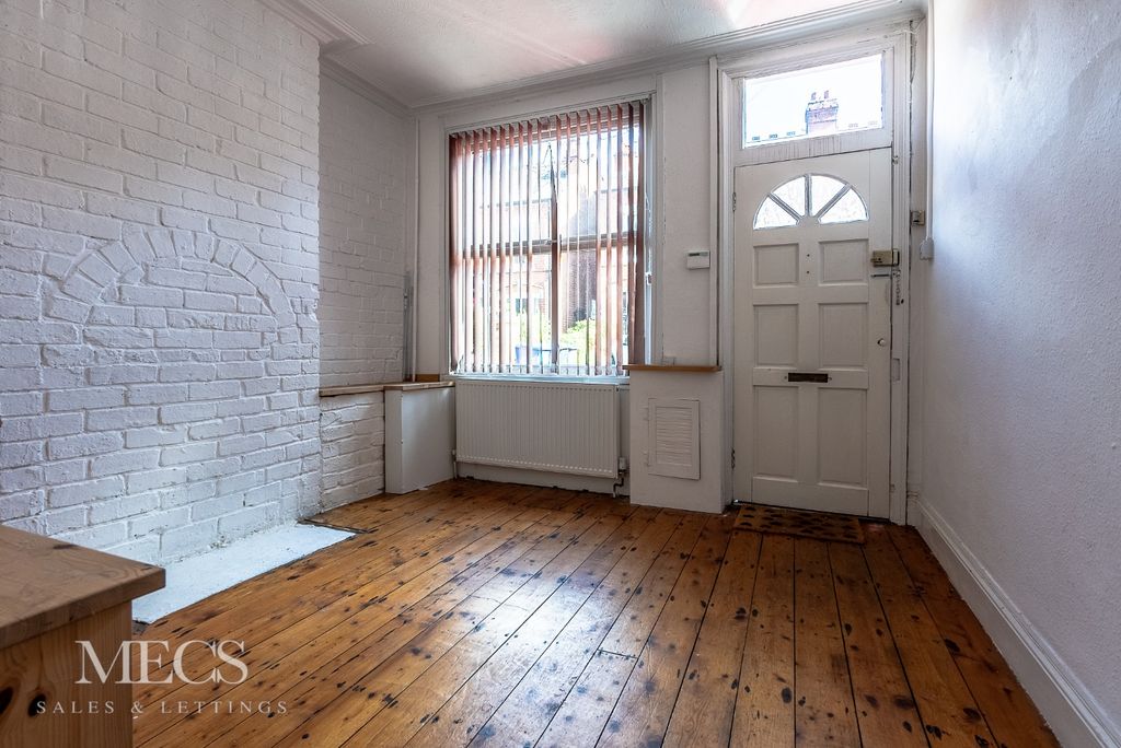 Property photo 3 of 8 1390564