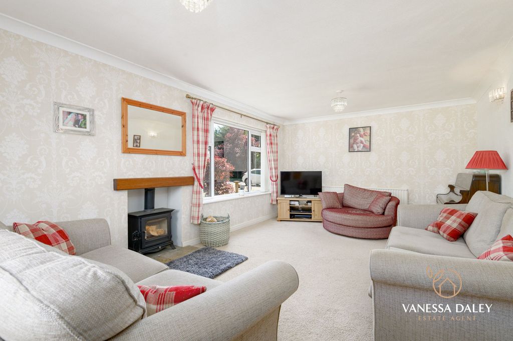 Property photo 2 of 46