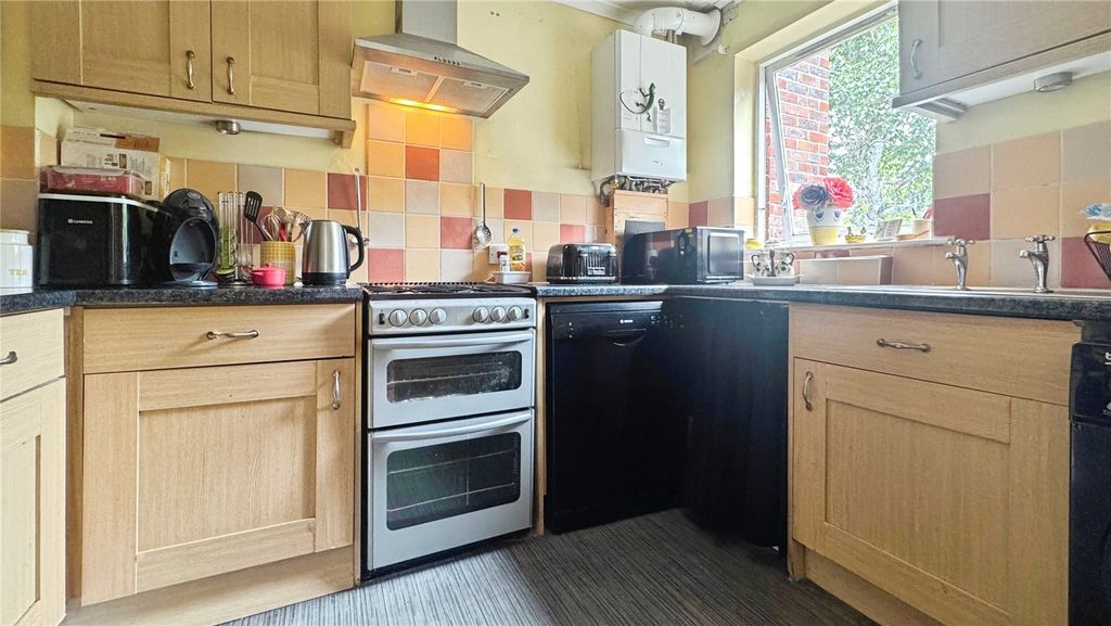 Property photo 3 of 13 Picture No. 05