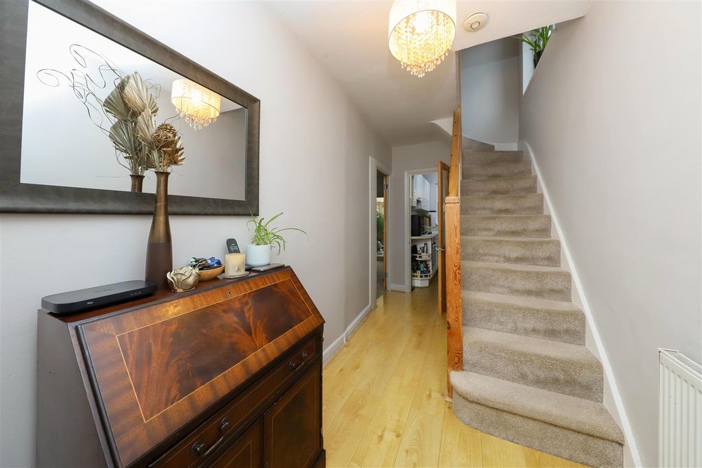 Property photo 2 of 12 Hall