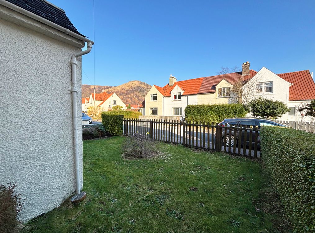 Property photo 3 of 32