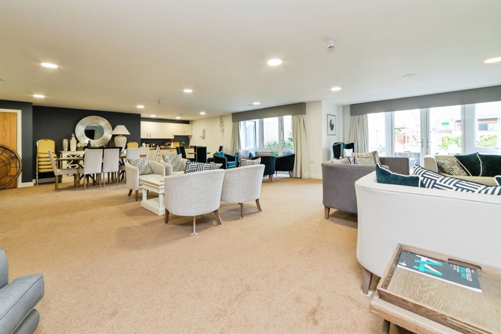 Additional image 15 of 2 bed flat for salePegs Lane, Hertford SG13