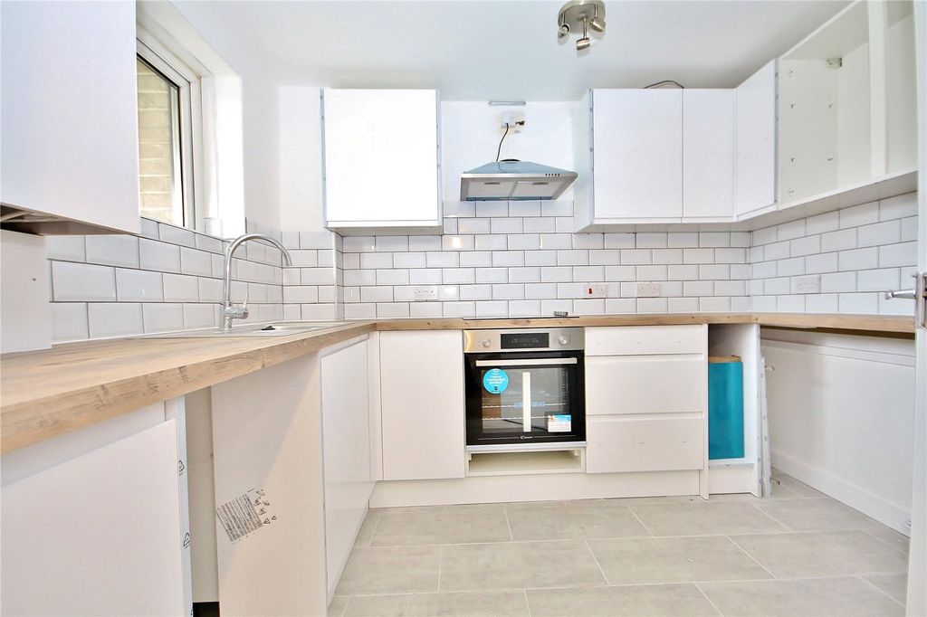 Property photo 2 of 8 Picture No. 02