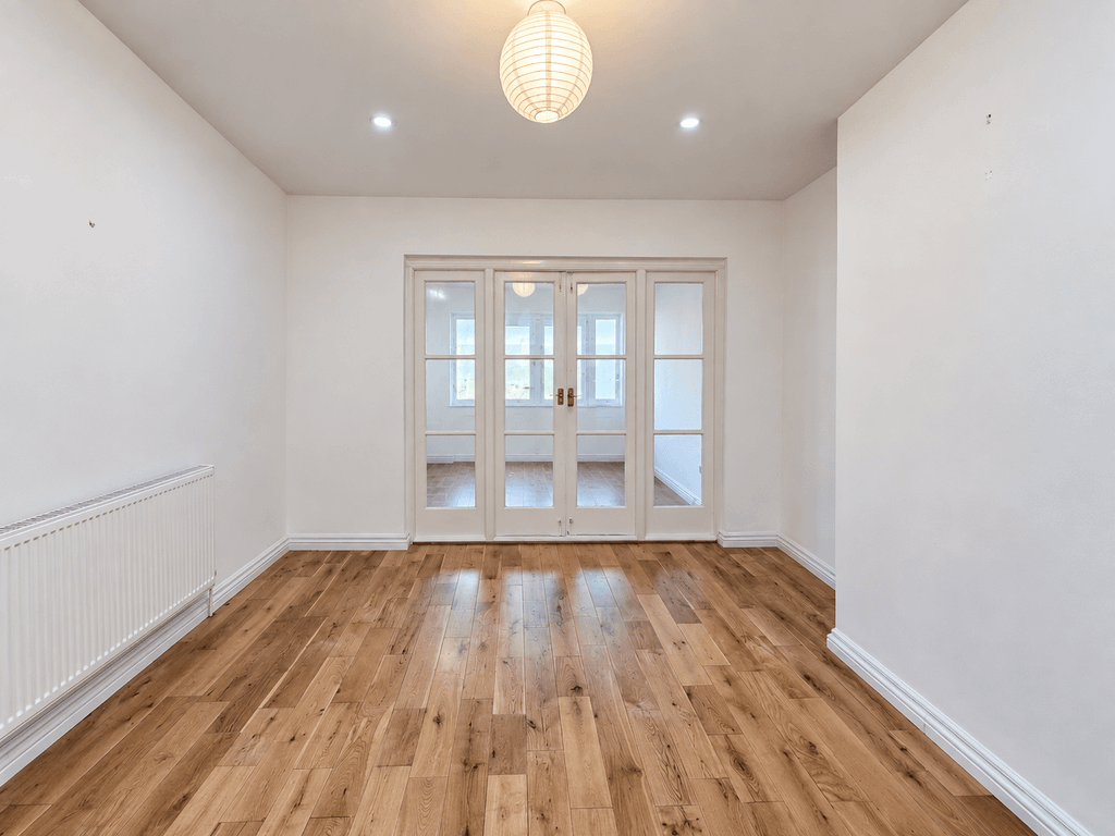 Property photo 3 of 17 Bright, Balanced Through-Lounge With Glazed Doors