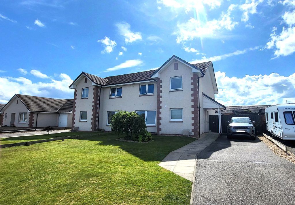 Property photo 1 of 33