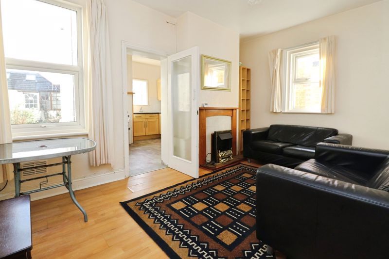 Property photo 2 of 11 Photo 9