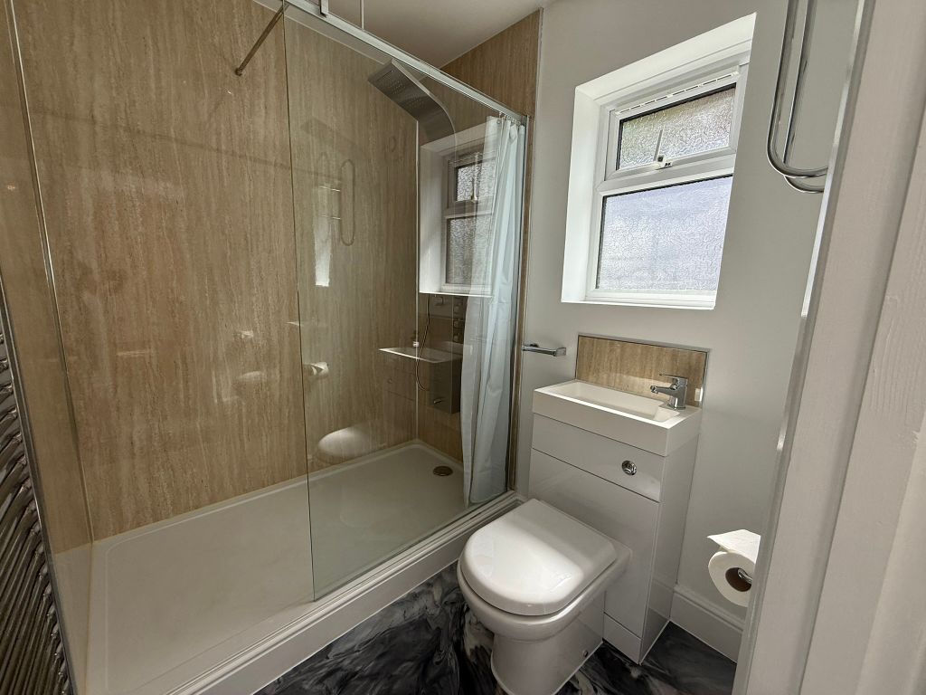 Property photo 3 of 23 Picture No. 05