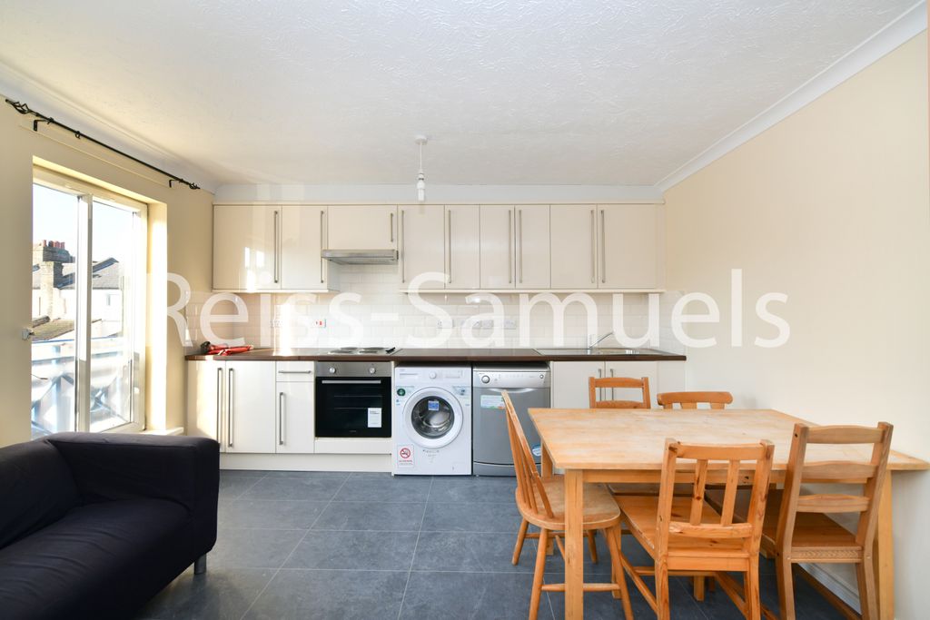 Property photo 1 of 33