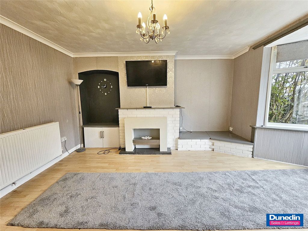 Property photo 3 of 23 Picture No. 21