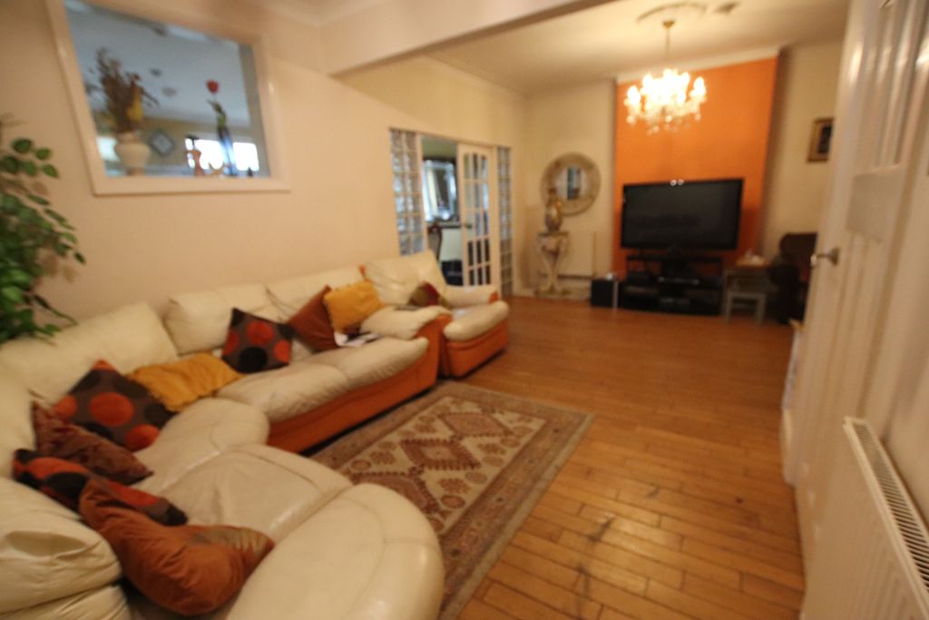 Property photo 2 of 15 Gallery