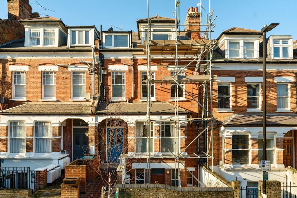 Property photo 3 of 9 Picture 3