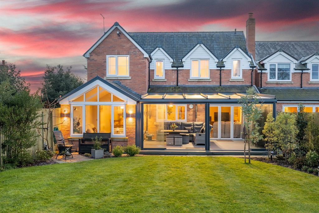 Property photo 1 of 31 (Main)