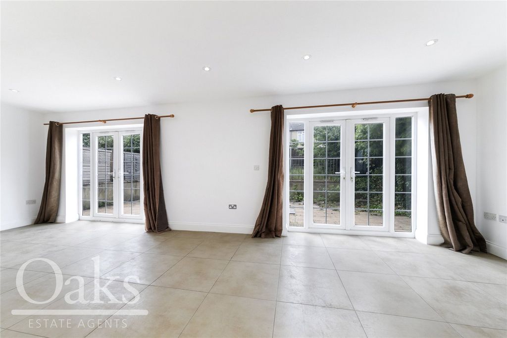 Property photo 2 of 12 Picture No. 05