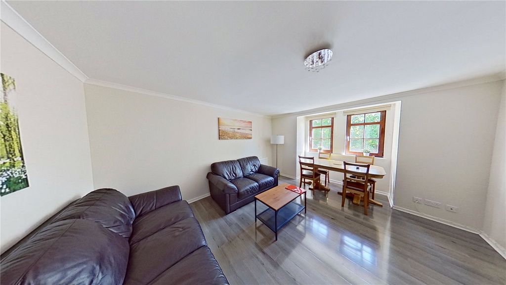 Property photo 2 of 12 Photo 2