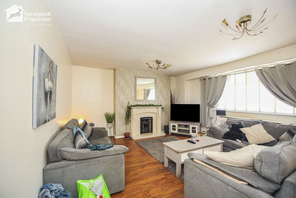Property photo 3 of 10 2