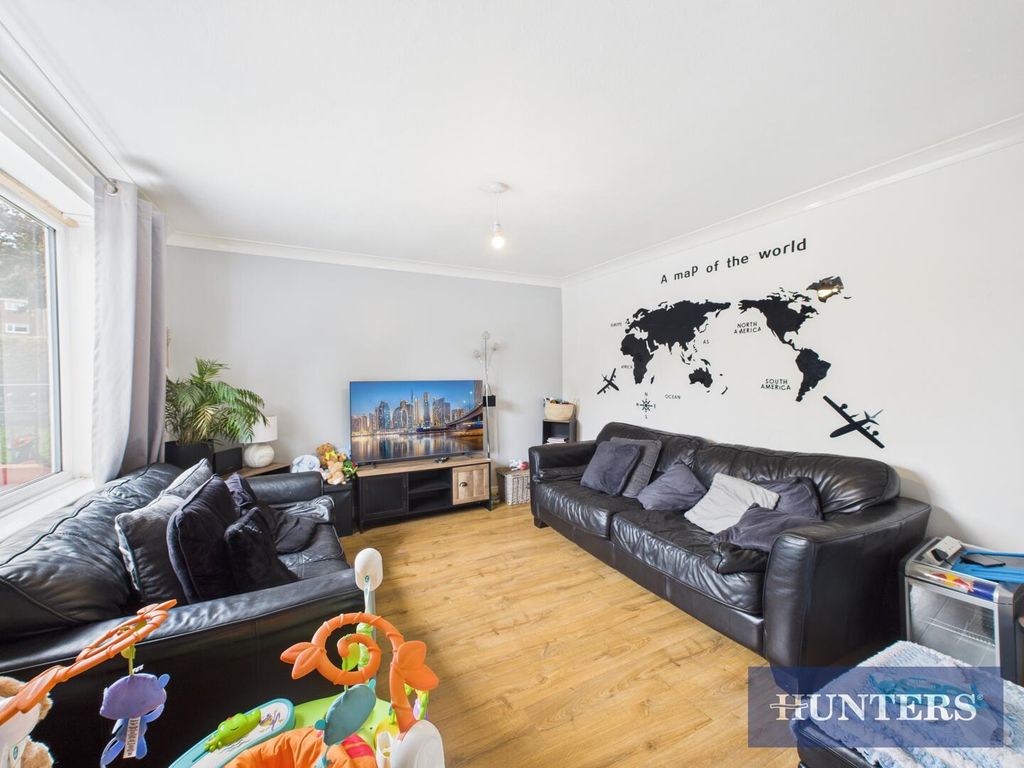 Property photo 3 of 13 Living Room