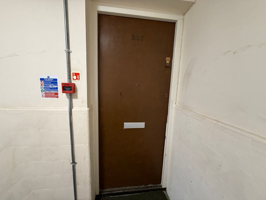 Property photo 2 of 12