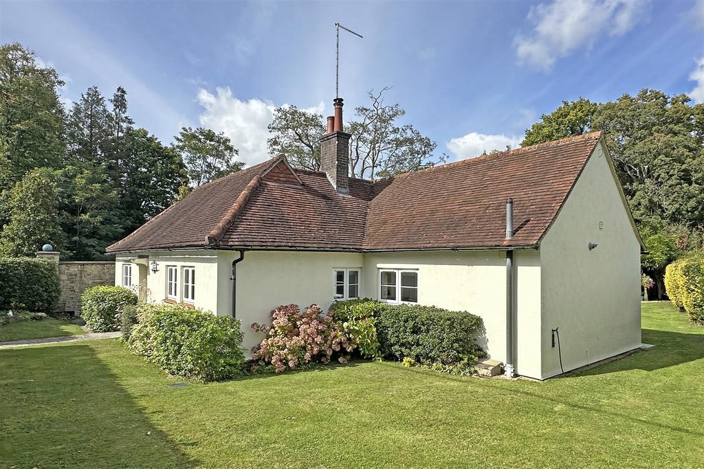 Property photo 1 of 23