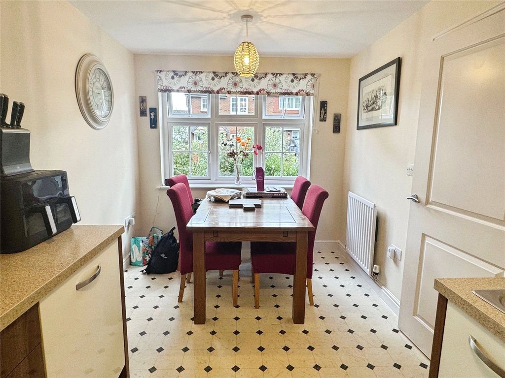 Property photo 3 of 13 Picture No. 27