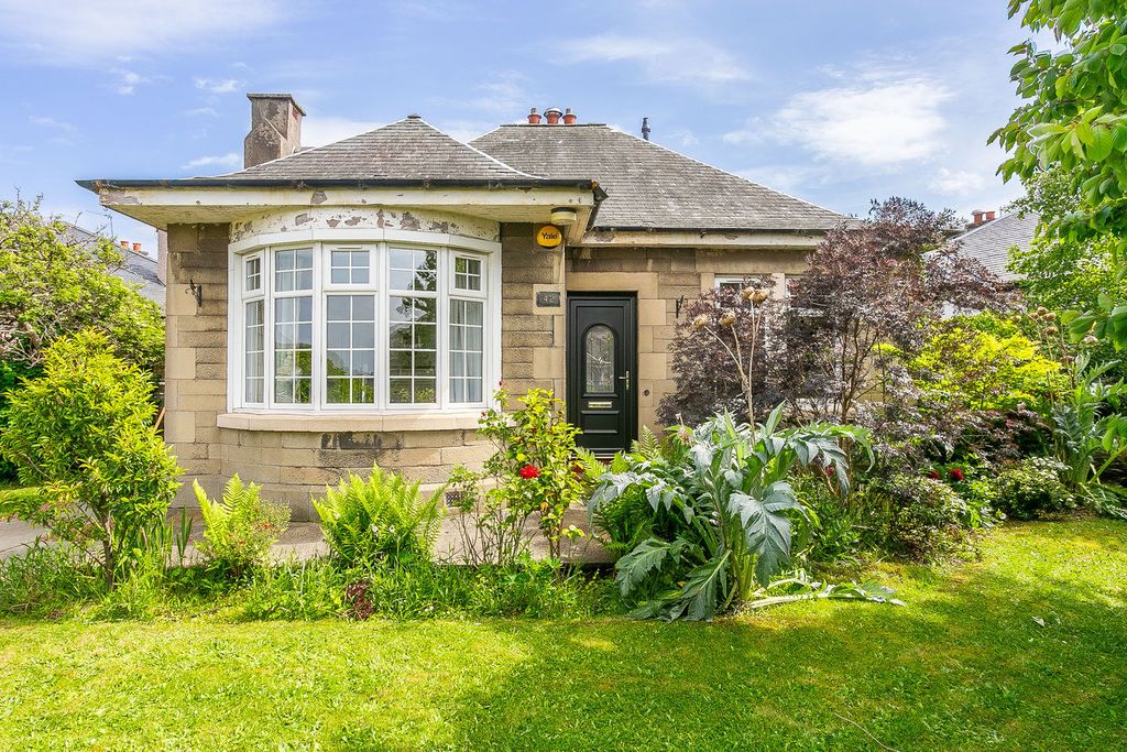 Property photo 1 of 31
