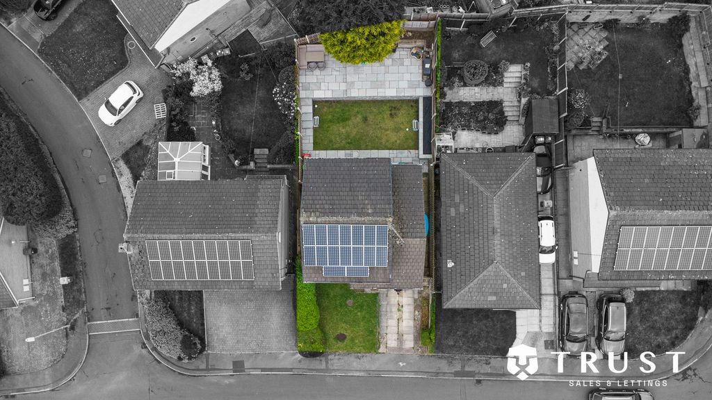 Property photo 2 of 45